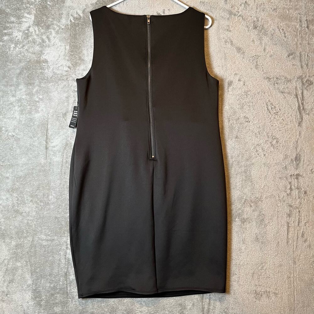 Elegant Black Sleeveless Dress - Picture 3 of 7